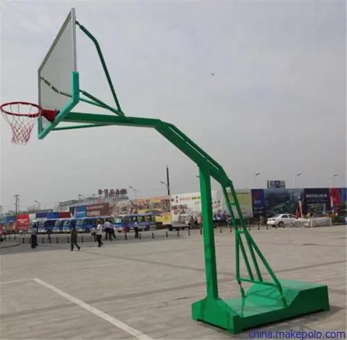 为什么有好几副网球拍呢